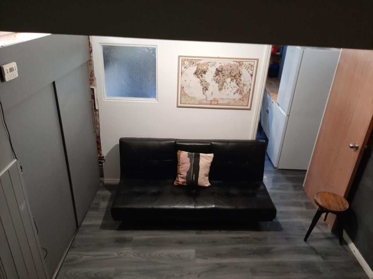 Single Bedrooms With Wifi And Underbed 10 London Kültér fotó